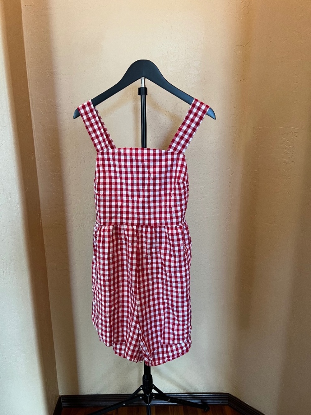 Super cute romper M New